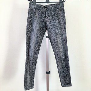Flying Monkey Gray Snakeskin Pattern Skinny Pants